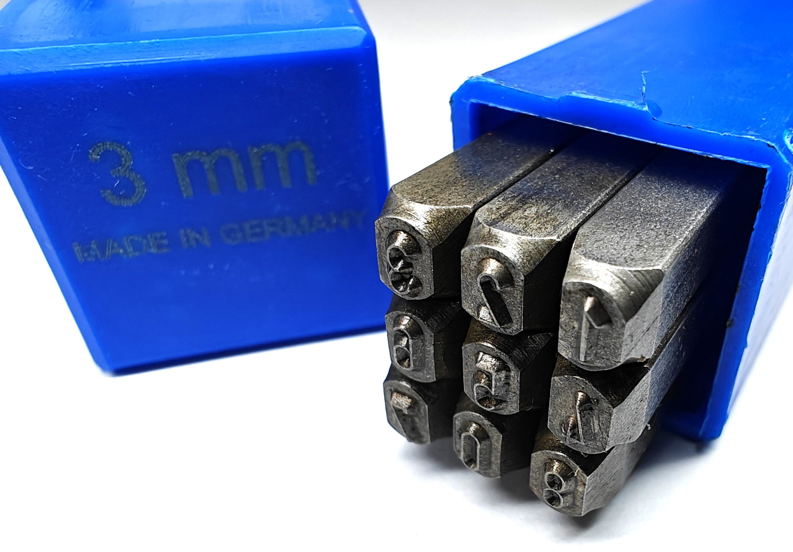 NUMEROMEISTISARJA 3 MM