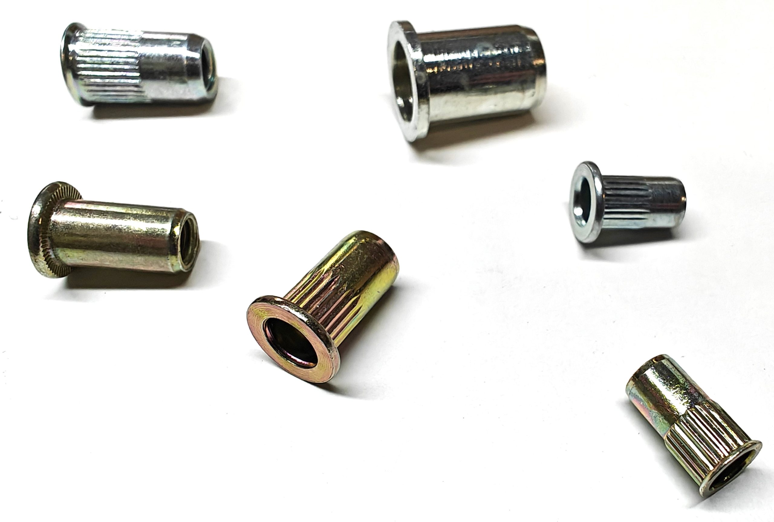 KIERRENIITTI M4 PK. 100 KPL